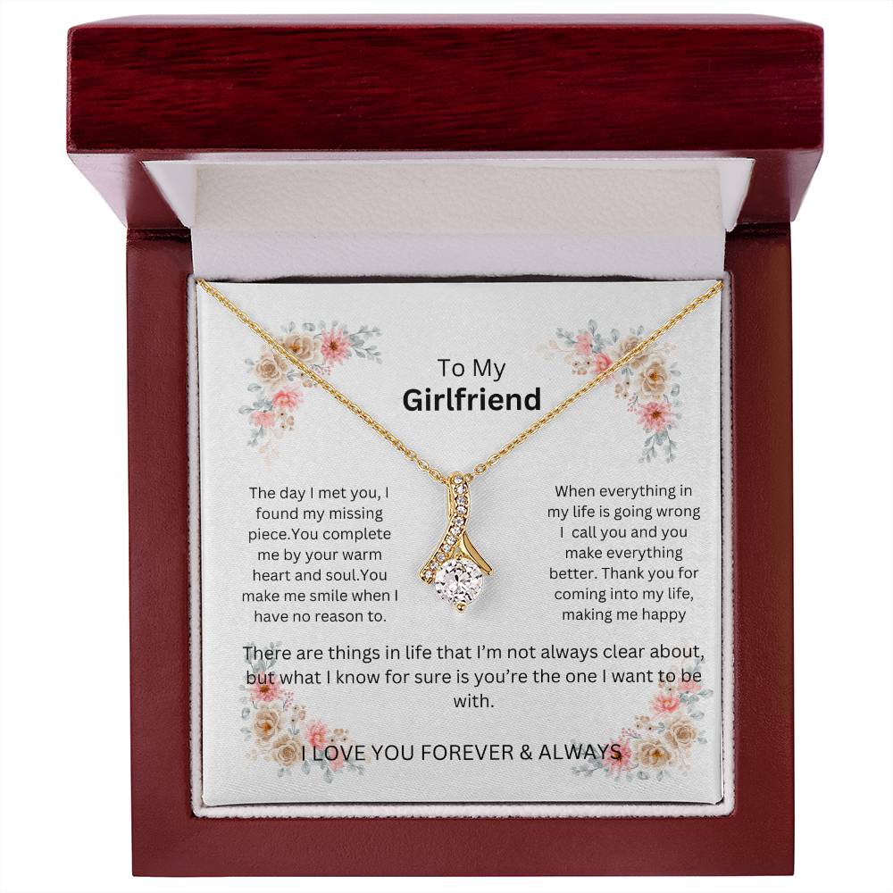 To My Girlfriend Alluring Beauty Necklace