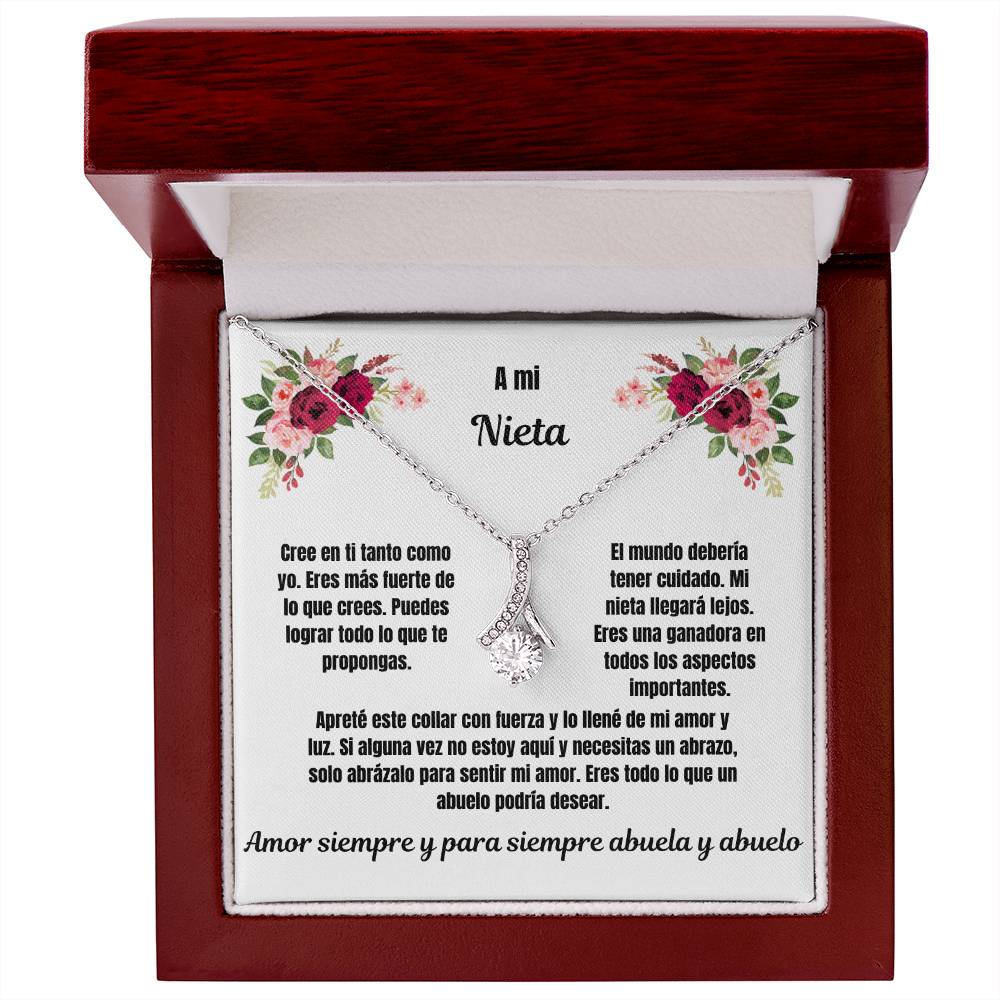 To My Granddaughter Alluring Beauty Necklace Spanish