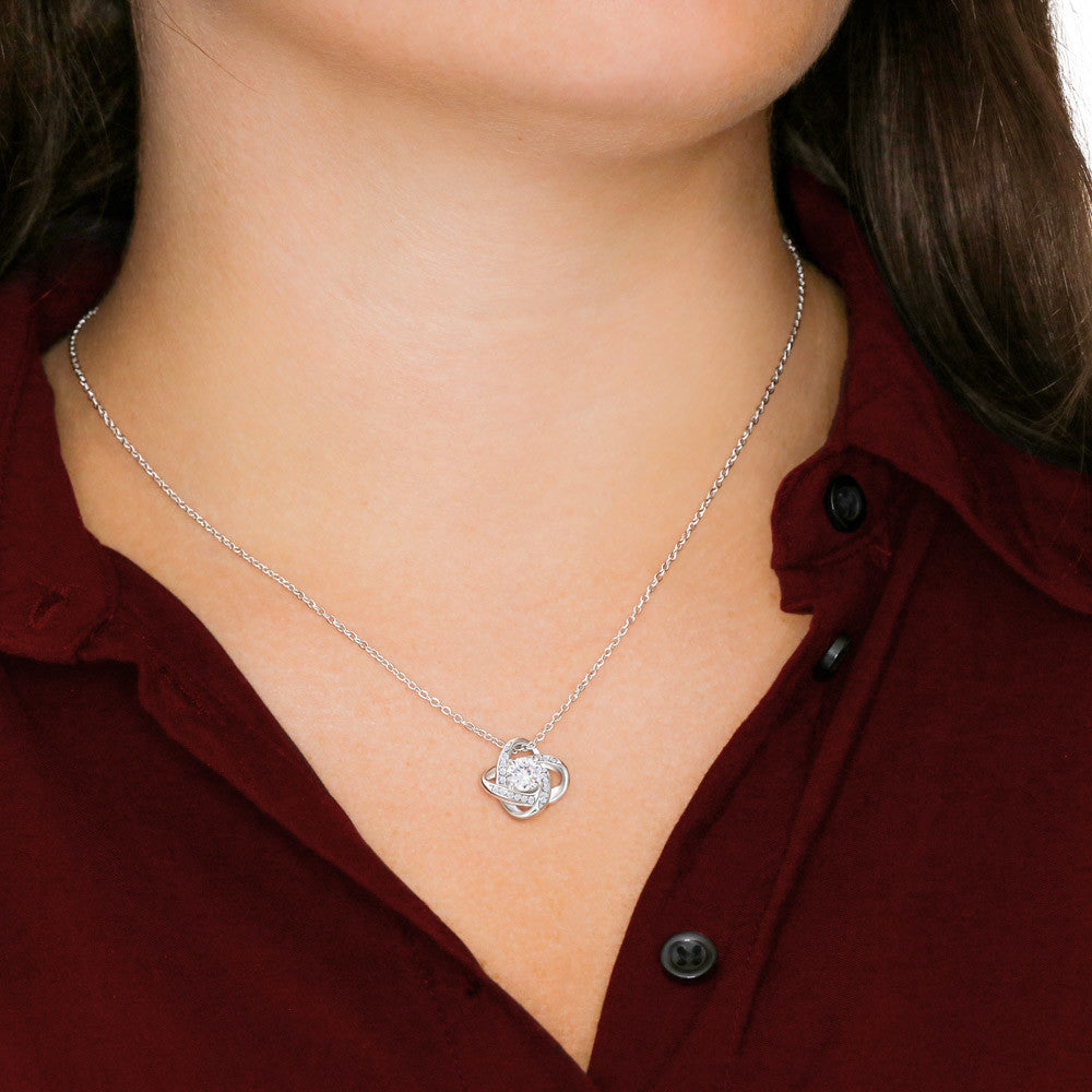 To my beautiful wife in Spanish with Love knot necklace